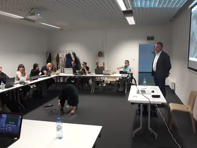 Webfarming - budowa i rozwijanie stron internetowych, optymalizacja SEO, kampanie reklamowe. Szkolenia IT